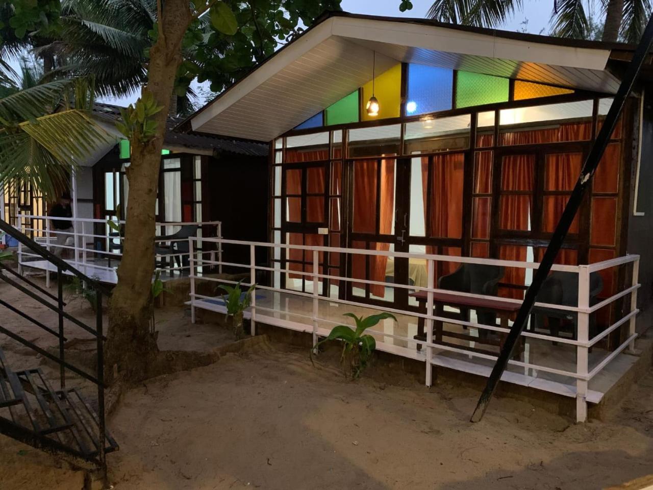 Casa Beach Hut Resort 팔로렘 외부 사진